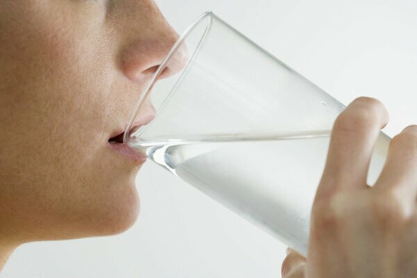woman-drinking-glass-of-water-2